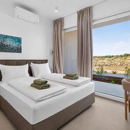 Alba Private Retreat - Heated Pool, Sauna & Jacuzzi Βίλα